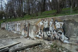 Dawni mieszkańcy Sanoka na nowych muralach. Niebywałe! [ZDJĘCIA, WIDEO]