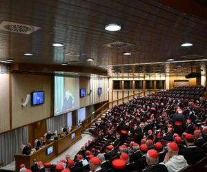 Ponad 100 osób przysięgało przed konklawe. Zamykają Watykan! Bezwzględna dyskrecja