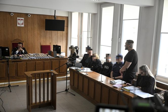 Łukasz Ż. stanął przed sądem. Przeprosił i częściowo przyznał siędo winy. Jego kolega: „Nie pomagałem Łukaszowi”