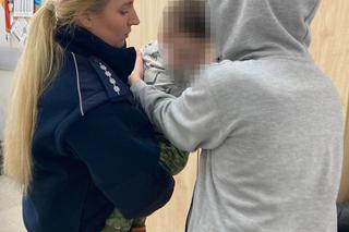 Wysiadła z FlixBusa, by zrobić małemu dziecku mleko. Autokar odjechał. Pomogli policjanci z Torunia