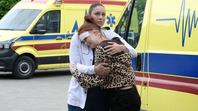 Na dobre i na złe odc. 970.  Iga Kaczorowska (Anna Szymańczyk), Klemi (Weronika Walasiewicz)