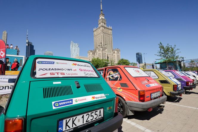 98 Fiatów 126p jedzie trasą wokół Bałtyku