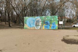 Mural w Parku Szczęśliwickim zniszczony
