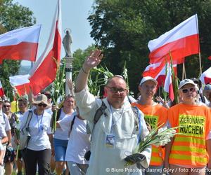 II szczyt pielgrzymkowy na Jasną Górę. Więcej pątników niż w zeszłym roku