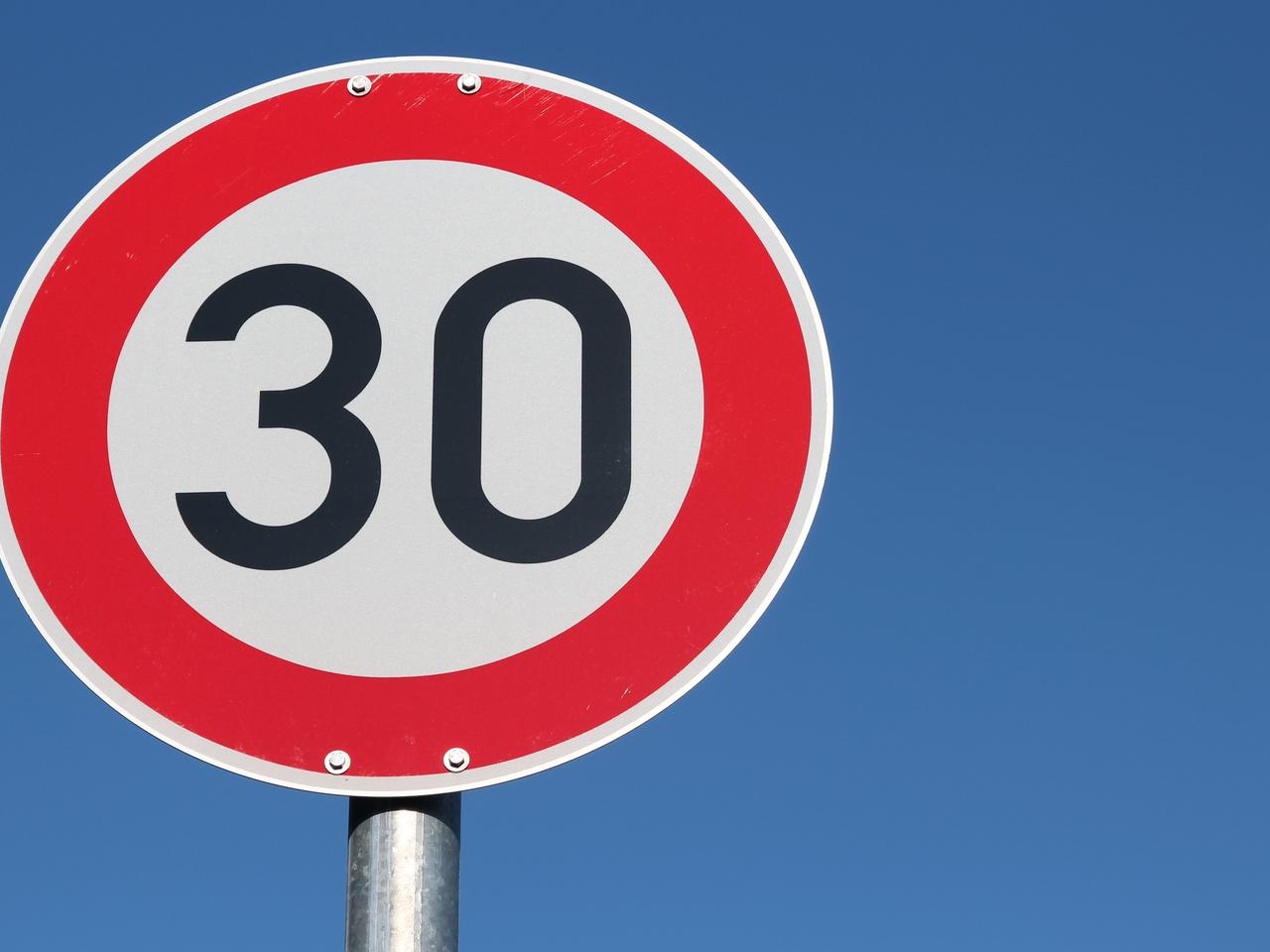 Będzie spokojniej na ulicach? Miasto chce więcej stref tempo 30