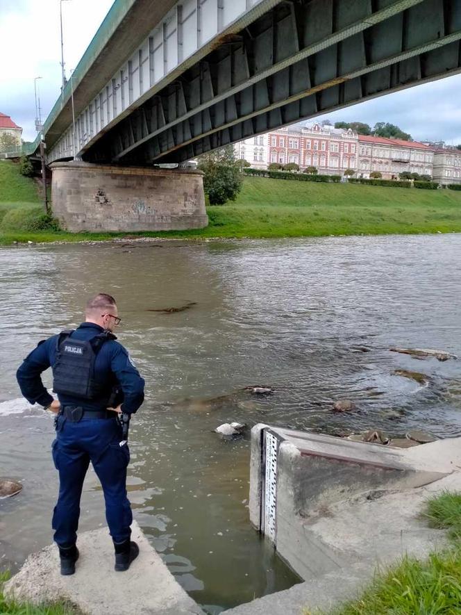 Podkarpaccy policjanci monitorują rzeki w regionie