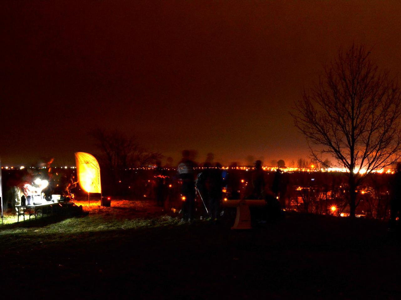 Jak wygląda nocne niebo nad Łodzią? Wspólne obserwacje na początek lata!