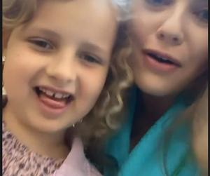 M jak miłość na planie. Pola (Hania Nowosielska), Anita (Melania Grzesiewicz)