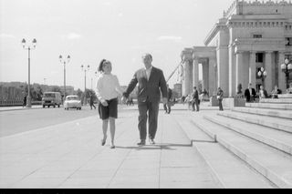 QUIZ PRL. Pałac Kultury i Nauki w Warszawie. Zmierz się z historią dziarskiego 70-latka? 