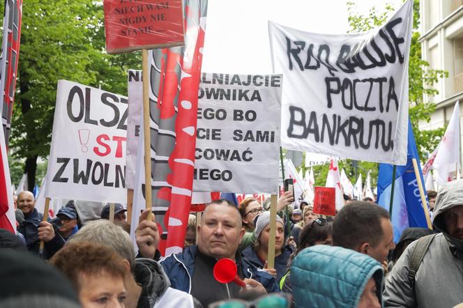 Protest pracowników Poczty Polskiej w Warszawie