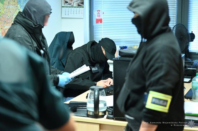 Afera korupcyjna na Podkarpaciu. Inspektor brał łapówki od ukraińskich kierowców
