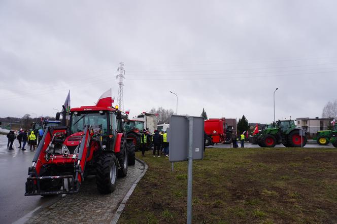 Protest rolników z 20 lutego. Blokada drogi obok Białegostoku