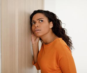 Izolacyjność akustyczna drzwi – skuteczna bariera przed hałasem