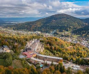 Mercure Szczyrk Resort to dawny PRL-owski hotel Orle Gniazdo, który przeszedł niesamowitą metamorfozę