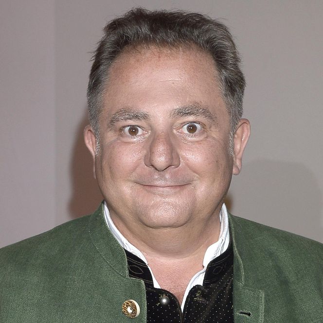 Robert Makłowicz kończy 62 lata. Mało kto wie, że na własnym ślubie nic nie rozumiał. Ujawniamy tajemnice słynnego kucharza