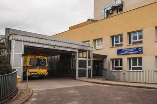 Emerytowany strażak czekał na pomoc 14 godzin, choć miał zawał! Szpital w Wejherowie się tłumaczy