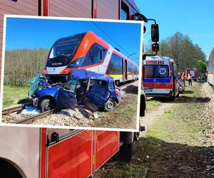 44- i 13-latka nie żyją! Pociąg zmasakrował ich renaulta na przejeździe [ZDJĘCIA]
