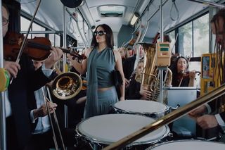 Rosalía nagrała teledysk w Polsce. Te kultowe miejsca w Warszawie odwiedziła hiszpańska gwiazda