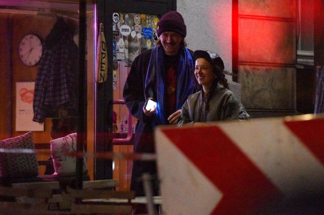 Monika Brodka winko papierosek i taksówka