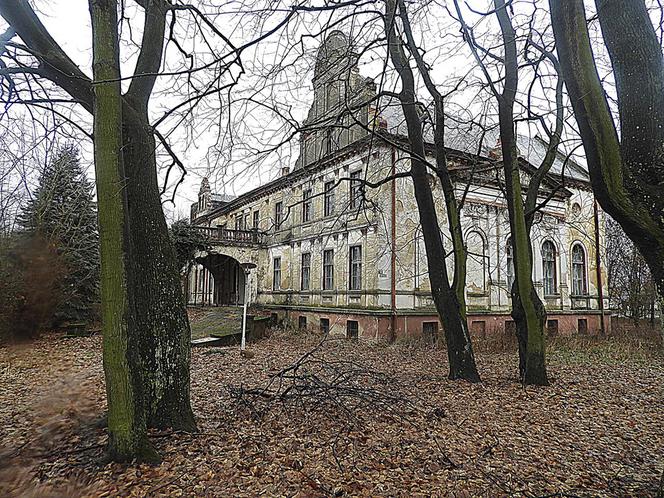 Opuszczony pałac na Dolnym Śląsku