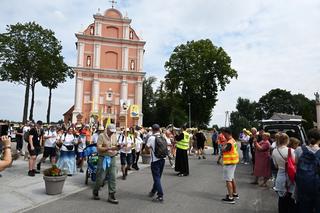 Wyruszyła piesza Pielgrzymka  Diecezji Koszalińsko-Kołobrzeskiej na Jasną Górę 