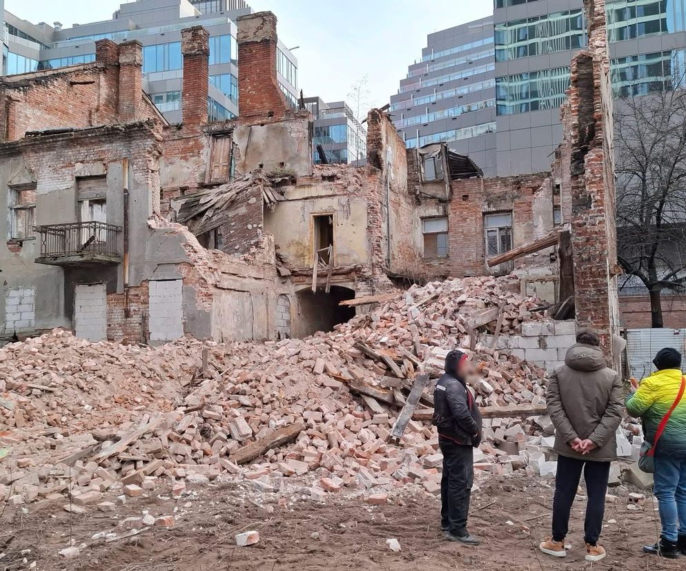 Rozbiórka kamienicy przy Łuckiej 8