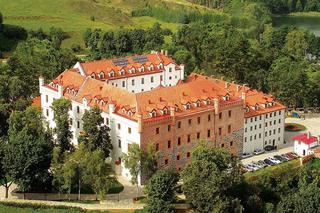Hotel-zamek. W których polskich zamkach można spać?
