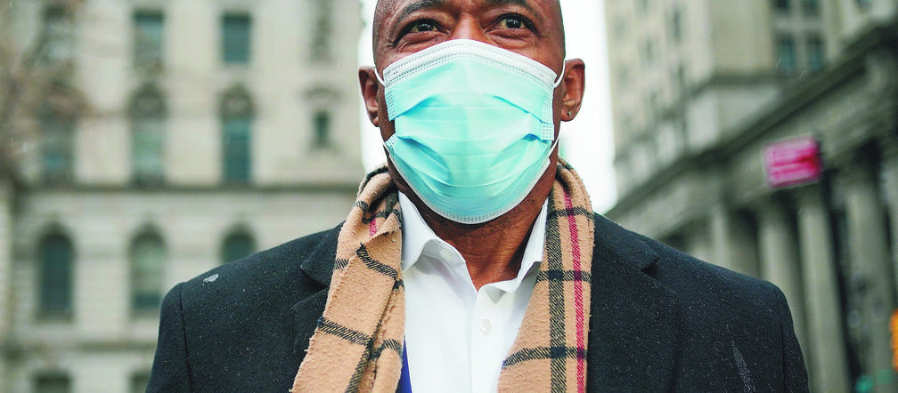 Adams: Brat będzie mnie bronił