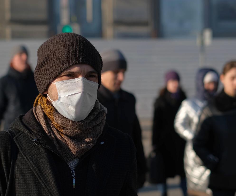 Padł rekord wiosennej fali COVID-19. Te dane mówią same za siebie  