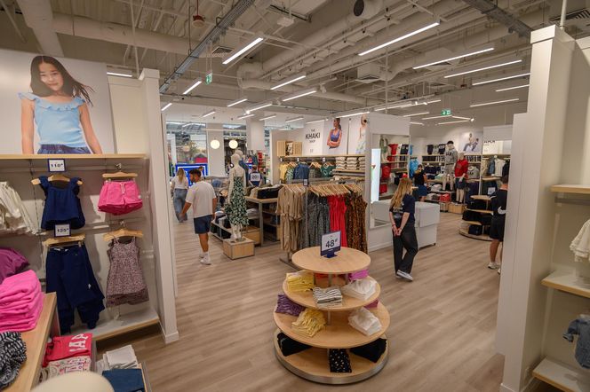 GAP z impetem wkracza do Krakowa: Pierwszy outlet w południowej Polsce otwarty w FACTORY Kraków