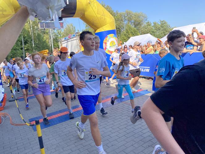 Kilometry Pomocy Michelin 2024. Sportowe emocje na plaży miejskiej w Olsztynie. Zobacz zdjęcia!