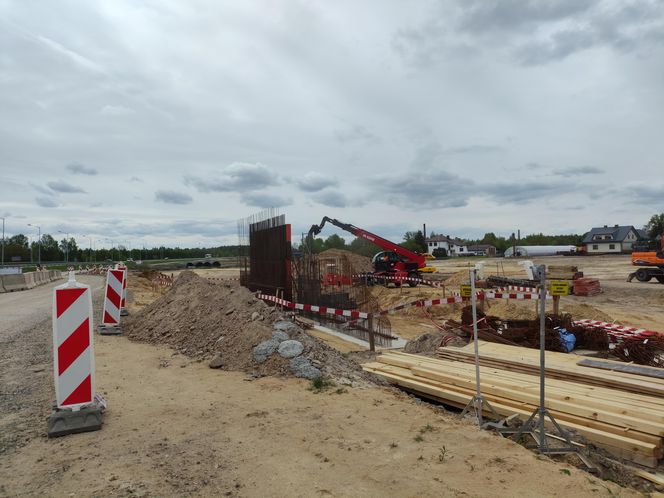 Z tygodnia na tydzień widać zmiany. Byliśmy na budowie drogi S19