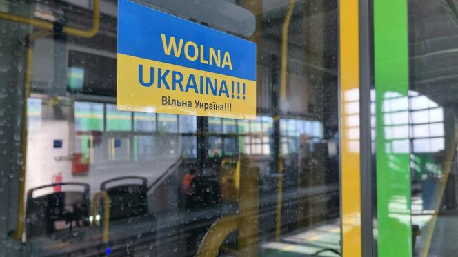 Wsparcie dla Ukrainy na pojazdach komunikacji miejskiej