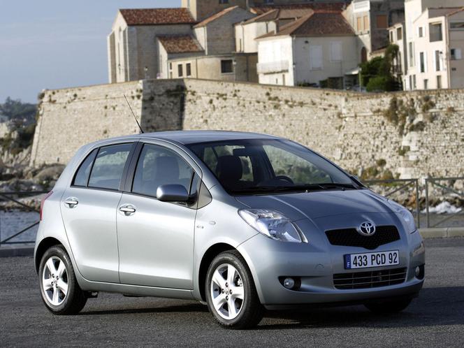 Toyota Yaris drugiej generacji