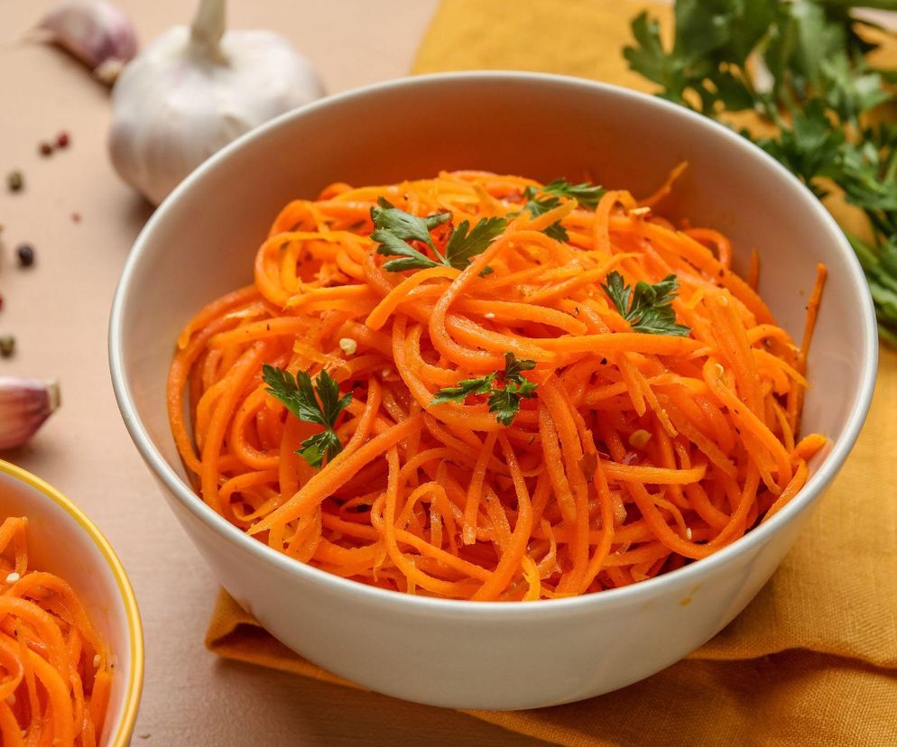 Marchewka po koreańsku. Prosty trik z olejem sprawi, że wyjdzie niezwykle aromatyczna