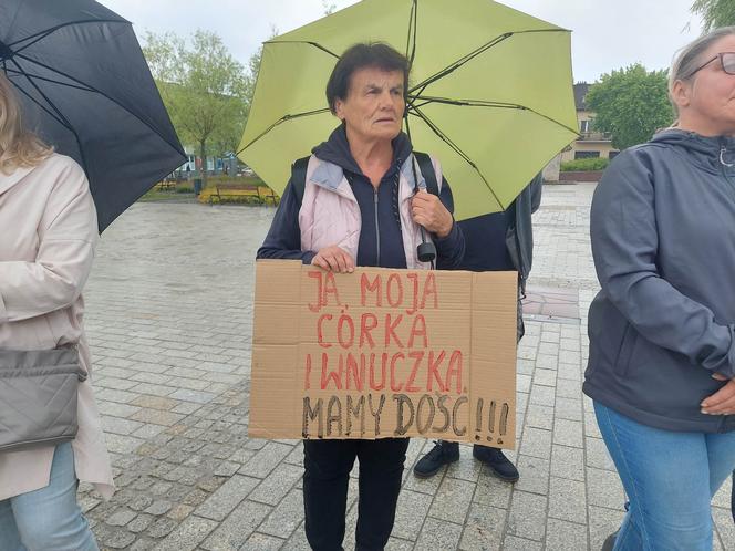 Protest pod hasłem "Ani jednej więcej" Starachowice 14.06.2023