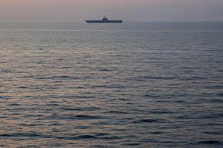 Amerykańskie maszyny spadły do morza. Co odkryje marynarka?