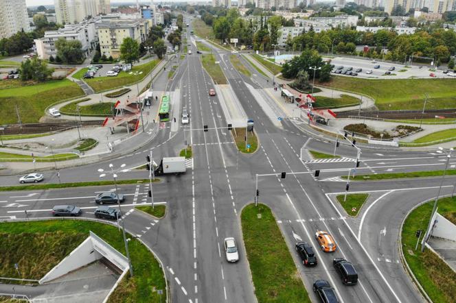 Nowy chodnik oraz ścieżka rowerowa powstaje przy ul. Szymanowskiego