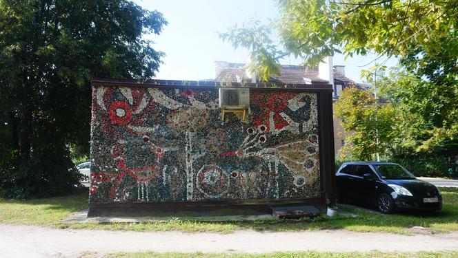 Niezwykła ściana w centrum Olsztyna. Przez kilkanaście lat była ukryta pod graffiti [ZDJĘCIA]