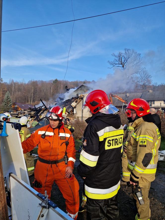 Wybuch gazu w Ustroniu. Strażacy wyciągali spod gruzów ciało przyjaciela