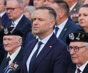 81. rocznica Powstania Warszawskiego. Uroczysta msza święta na pl. Krasińskich