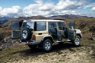 Toyota Land Cruiser J7