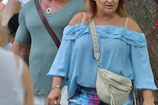 Katarzyna Skrzynecka. Zabrała rodzinę na targ śniadaniowy w kusych szortach