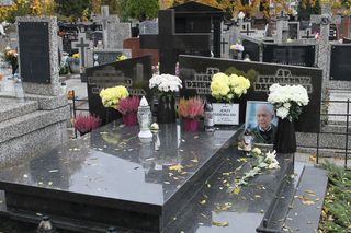 Tak wygląda grób byłego posła Jerzego Dziewulskiego