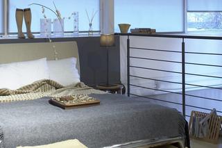 Sypialnia w stylu rustykalnym: inspiracje na wystrój