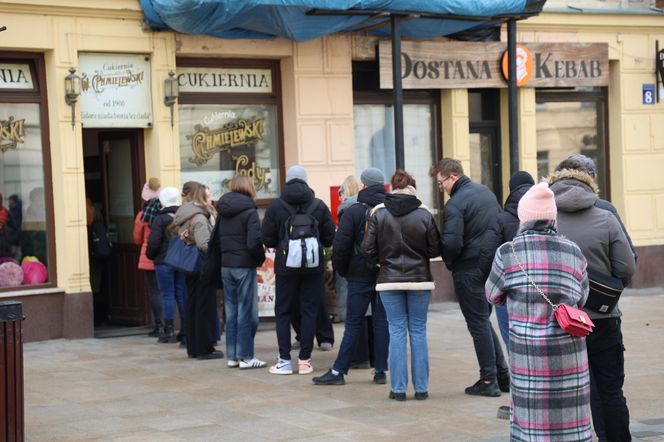 Kolejki po pączki w tłusty czwartek w Lublinie