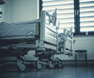 Maleńki chłopczyk trafił do szpitala. Rodzice aresztowani