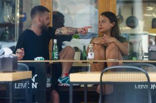 MUCHA ZAPOMNIAŁA SPODNI.