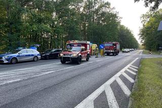 Poważny wypadek koło Torunia. Młody kierowca BMW staranował motocyklistę [Zdjęcia]