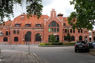 To najładniejszy dworzec kolejowy w woj. warmińsko-mazurskim. Wyróżnia się na tle współczesnych obiektów